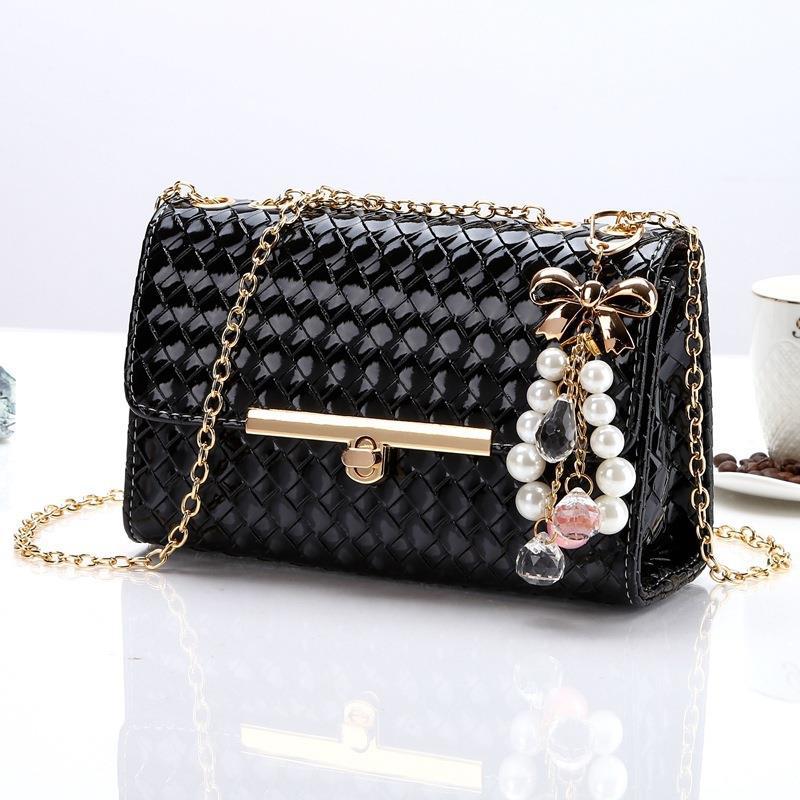 2025 new women's handbag, women's chain bag, crossbody shoulder bag, sandwich simple trendy small square bag, one piece dropshipping